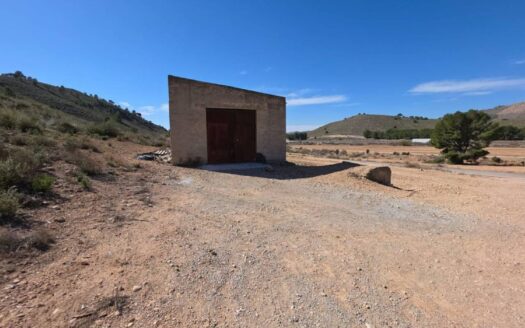 Chalet en venta en Tobarra Ref: 009091