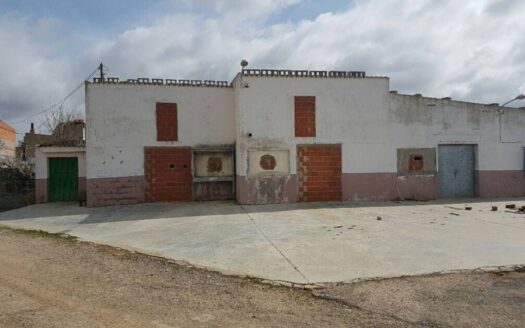 Local Comercial en venta en Casasimarro Ref: 007792