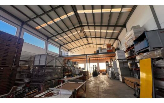 Local Comercial en venta en La Gineta Ref: 008984