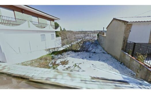 Solar en venta en Lezuza Ref: 008336
