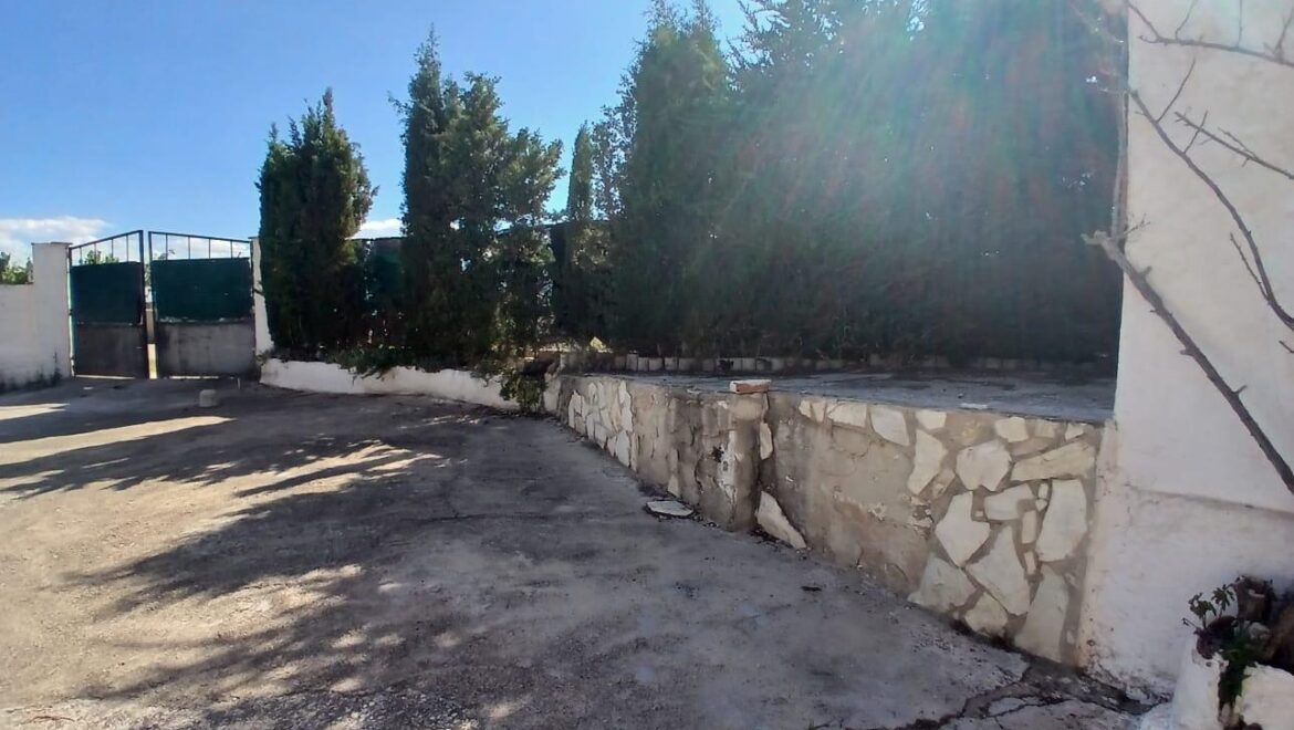 Casa con terreno en Albacete