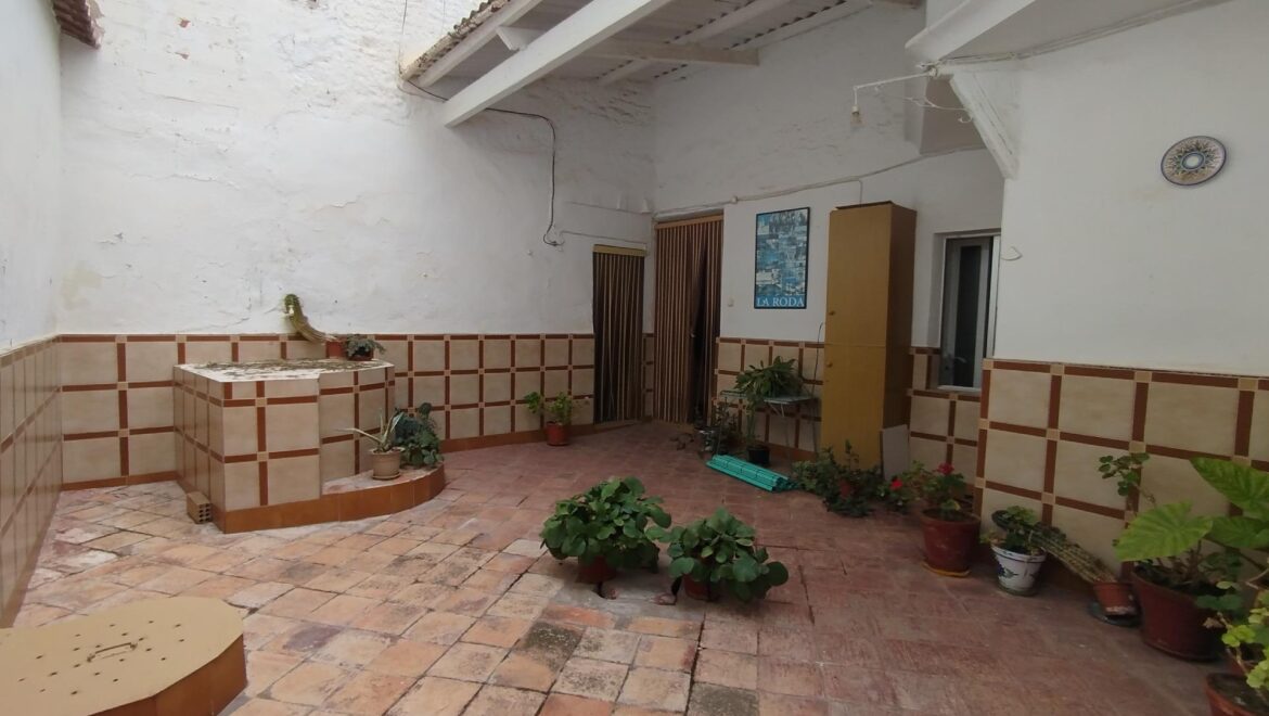 Casa en La Roda (Centro de salud)