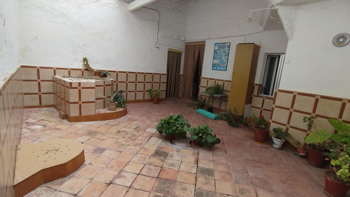 Casa en La Roda (Centro de salud)