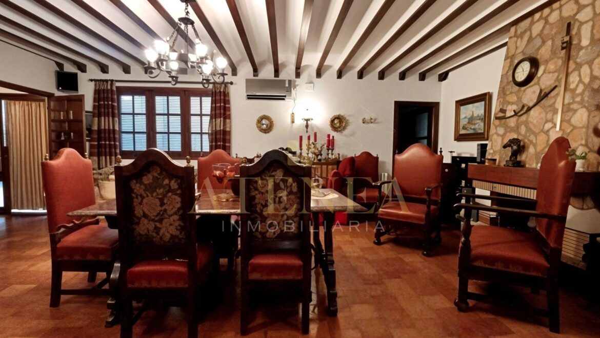 Chalet en La Roda
