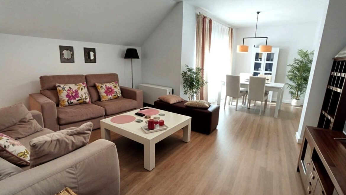 Ático duplex en La Roda (La Roda)