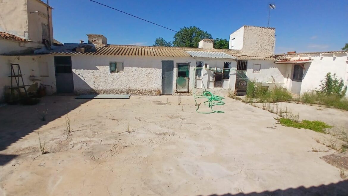 Casa con terreno en Albacete