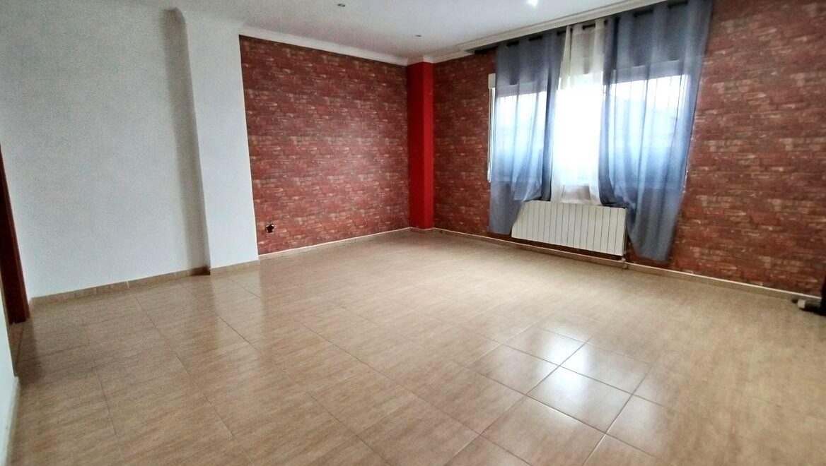 Piso en La Roda (La Roda)