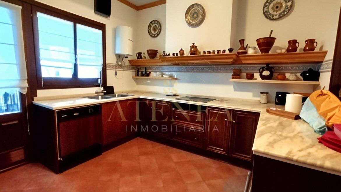 Chalet en La Roda