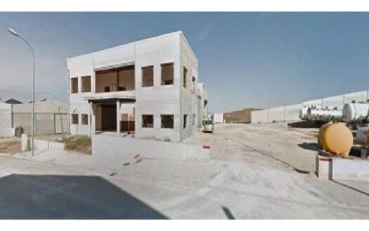 Local Comercial en venta en San Lorenzo de la Parrilla Ref: 008362