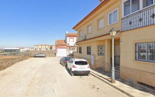 Casa en venta en Tarazona de la Mancha Ref: 009157