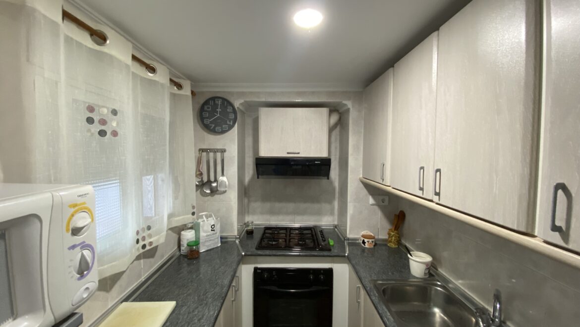 Vivienda en buen estado con cochera individual