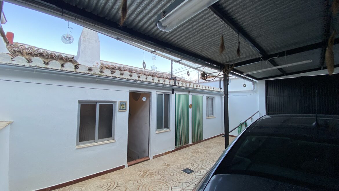 Vivienda en buen estado con cochera individual