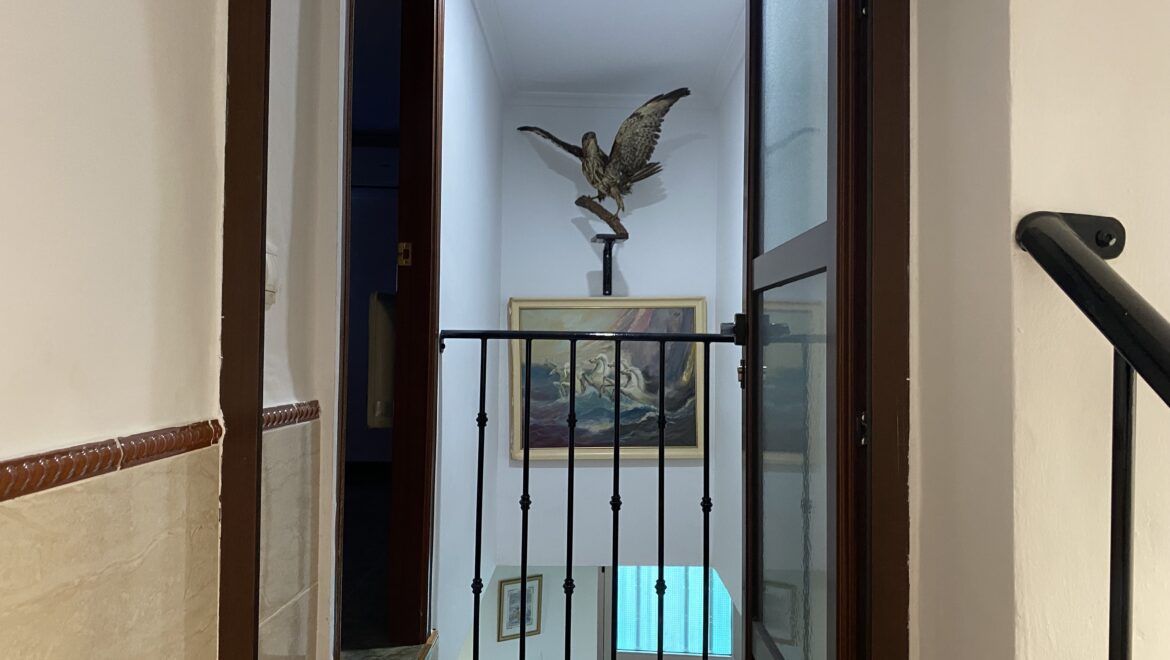 Vivienda en buen estado con cochera individual