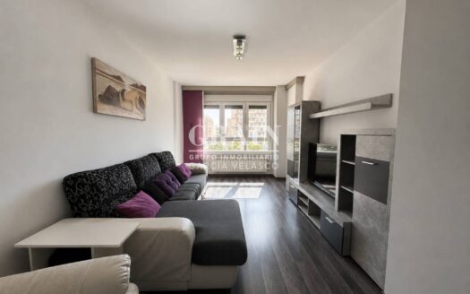 Piso en Venta en Santa cruz – Ref: G-17940