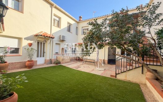 Adosado en Venta en Barrax – Ref: G-17956
