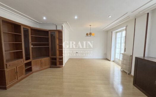 Piso en Venta en Centro – Ref: G-17993