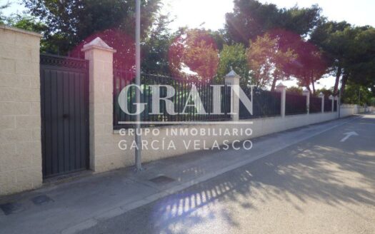 Chalet en Venta en Urb. Los Prados – Ref: G-16943